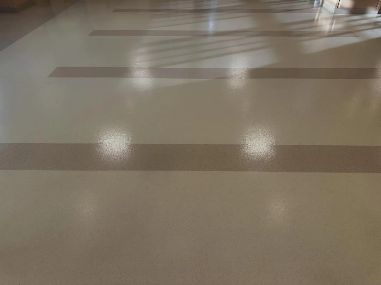 老人ホームの床洗浄やってきました！