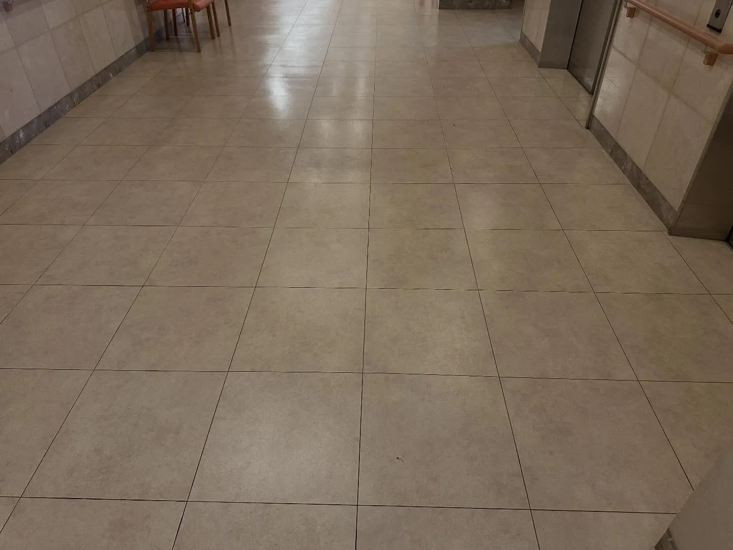 老人ホームの床洗浄やってきました！