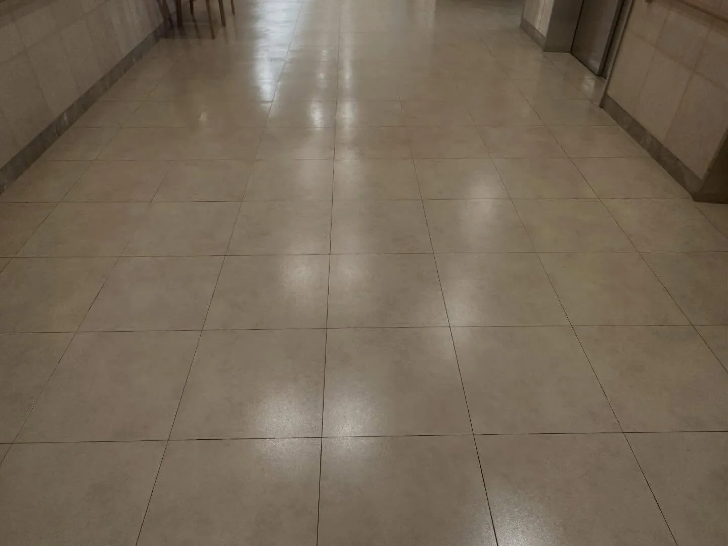 老人ホームの床洗浄やってきました！