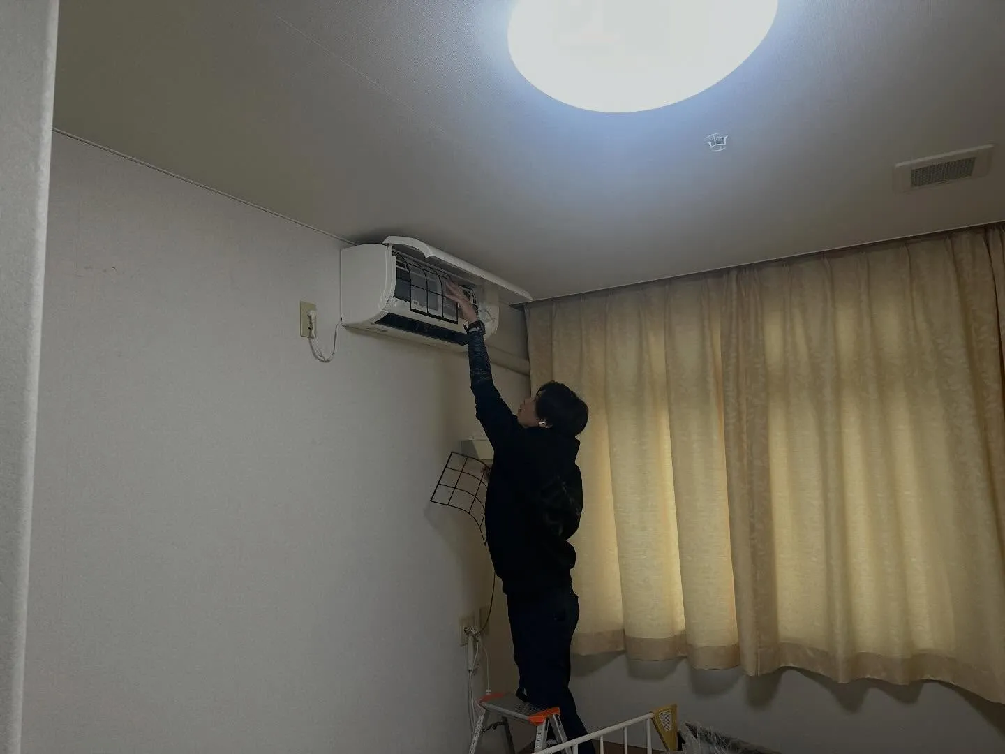 老人ホームエアコン洗浄