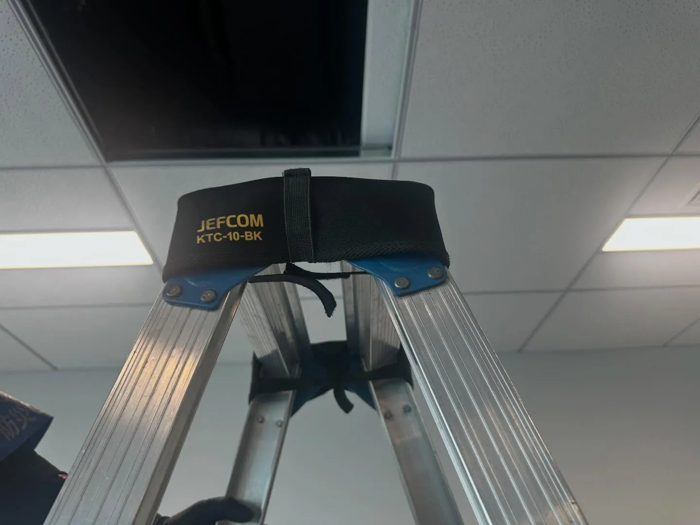 引き続きオフィスビルの空調メンテ💪